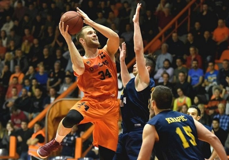 VELIKO PRIZNANJE ZA ZMAJA: Miralem Halilović proglašen najboljim igračem košarkaške lige Hrvatske