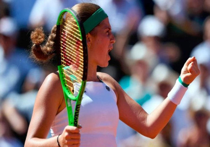 PRVI PA GRAND SLAM: Ostapenko nakon preokreta protiv Halep osvojila Pariz!