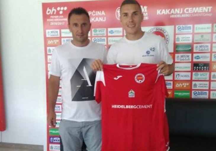 OVO IMA SAMO U BH. FUDBALU: Službeno predstavljen u jednom, a završio u drugom klubu!