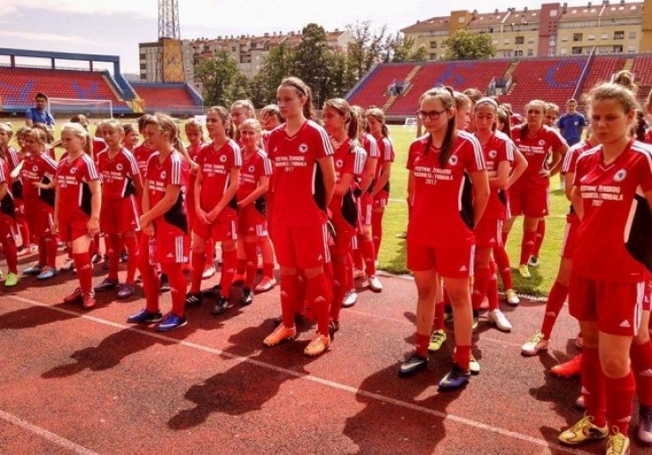 FESTIVAL ŽENSKOG FUDBALA: U gradu na Vrbasu se okupilo preko 100 djevojčica!