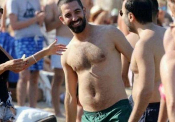 KARIJERA IDE SILAZNOM PUTANJOM: Turan u vrtlogu sukoba, kocke, viška kilograma...ko će kupiti ovakvog fudbalera?!