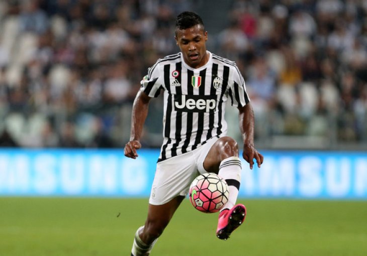 AKO ODBIJE PSG I CHELSEA: Juventus je za Alexa Sandra pripremio novi primamljivi ugovor!
