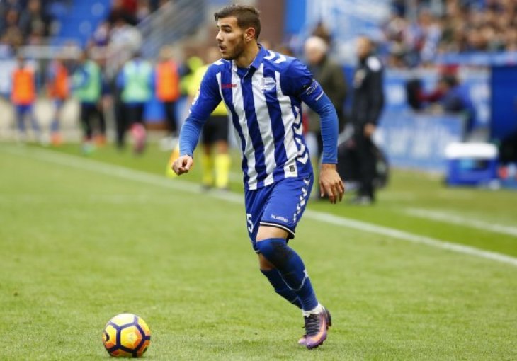 THEO HERNANDEZ DOLAZI U REAL: Devetnaestogodišnjak potpisuje šestogodišnji ugovor