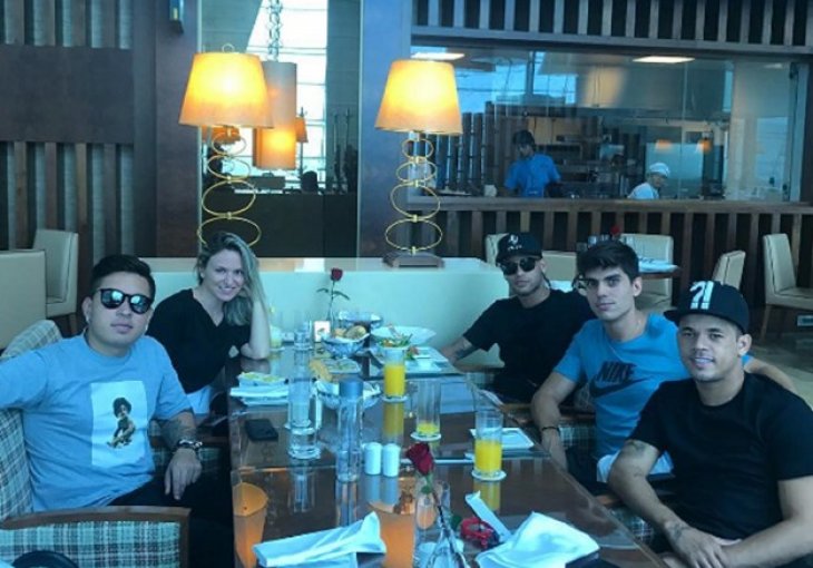 NEYMAR SLETIO U DUBAI I IZAZVAO POMUTNJU Je li na redu istorijski trenutak?