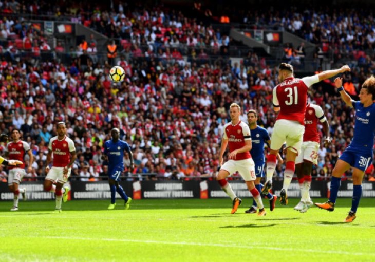 PRVI TROFEJ ARSENALA OVE GODINE: Kolašinac strijelac na debiju (VIDEO)