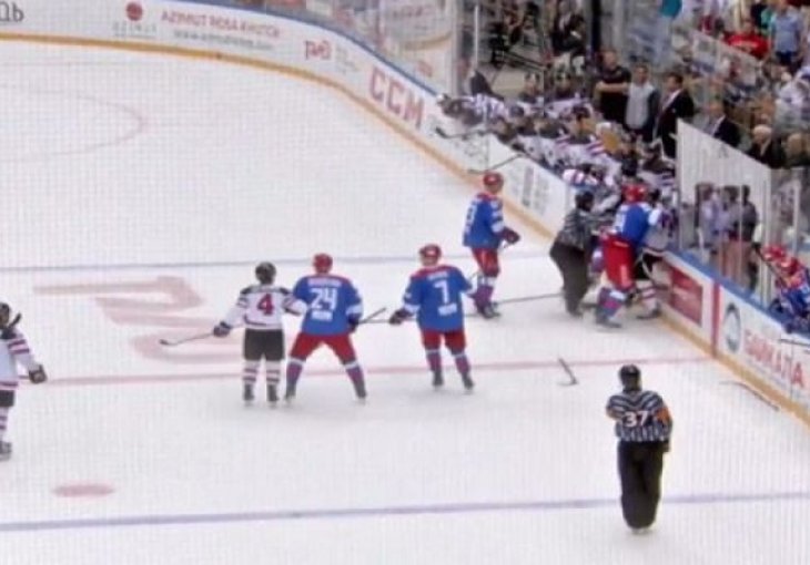 Masovna tuča hokejaša Rusije i Kanade