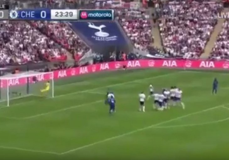 Majstorija koja se rijetko viđa: Čak su i navijači Tottenhama zapljeskali golu mrskog rivala