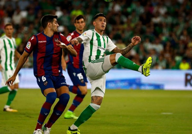 Betis pregazio Levante na Benito Villamarinu