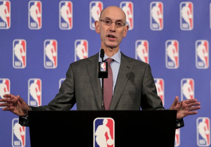 Vodstvo NBA naredilo klubovima i igračima: Svi moraju stajati za vrijeme himne