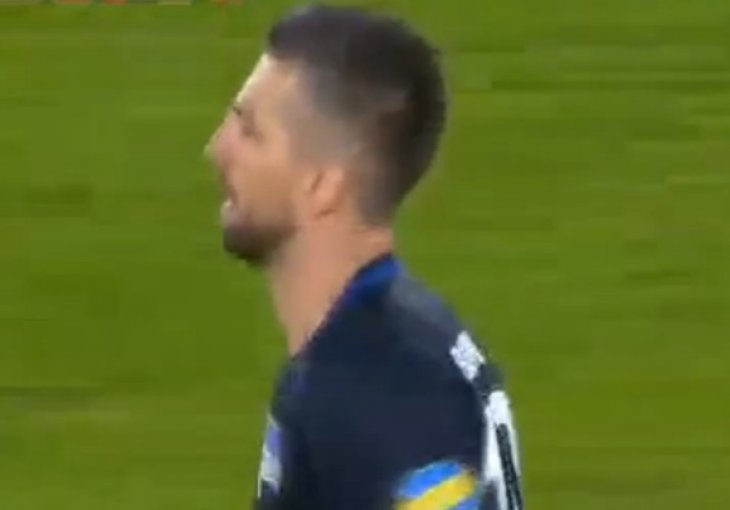 NAJLUĐI MEČ GODINE: Gosti poveli u 20. sekundi, a onda je video tehnologija poništila dva gola domaćima