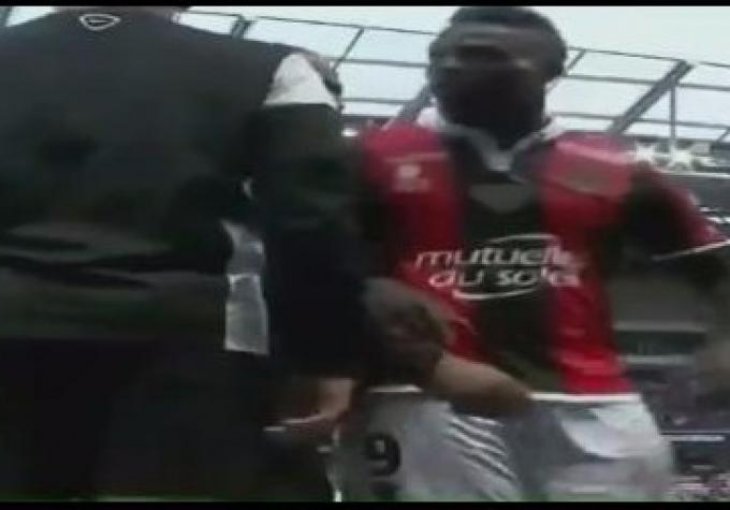 ZAŠTO UVIJEK JA?! Balotelli zabio pa dobio crveni karton: Divljanje nakon isključenja dugo će se pamtiti