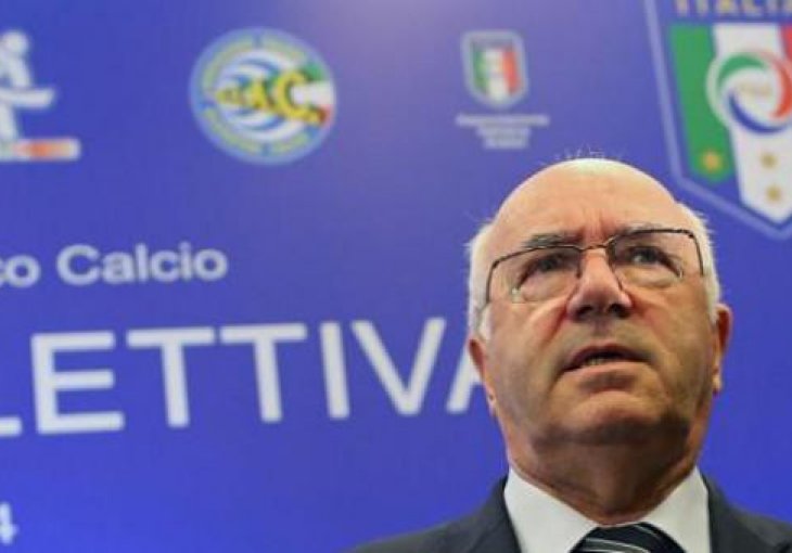 Infantini stao u odbranu Carla Tavekije