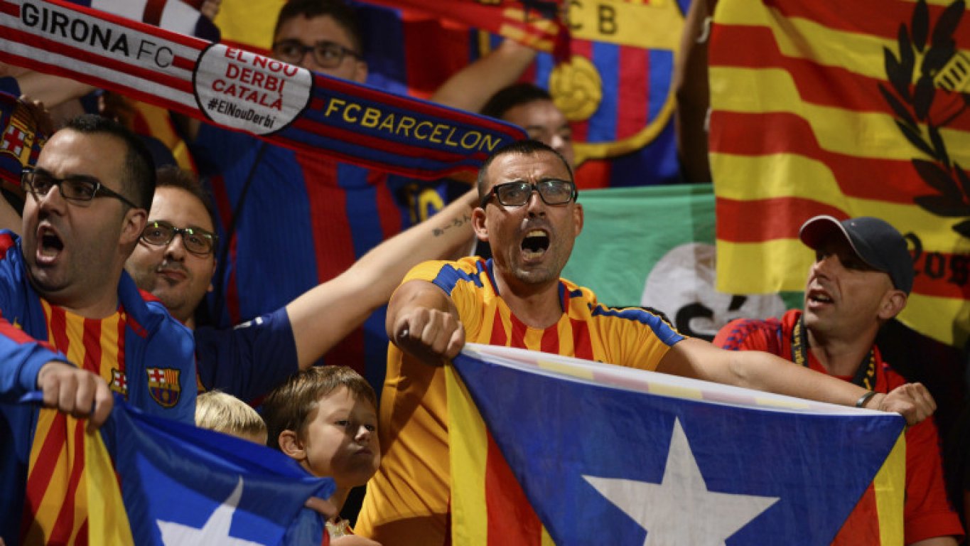 navijaci-barcelona-zastave