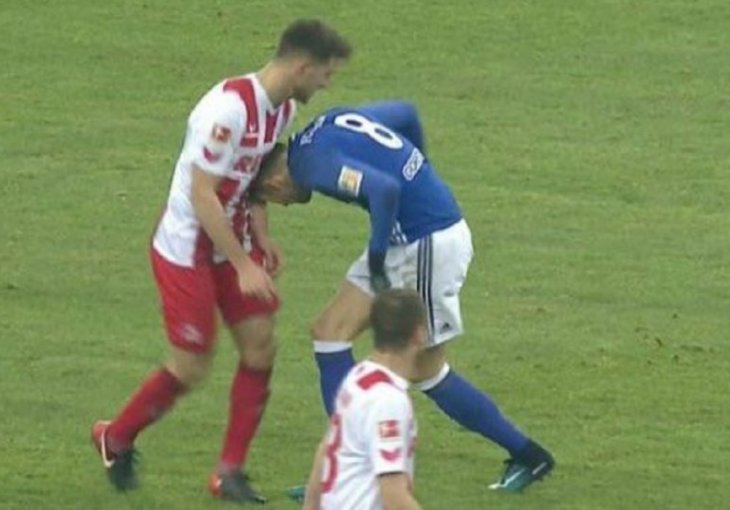 Najveći njemački talent jučer imitirao Zidanea: Glavom udario protivnika i razbjesnio cijelu naciju