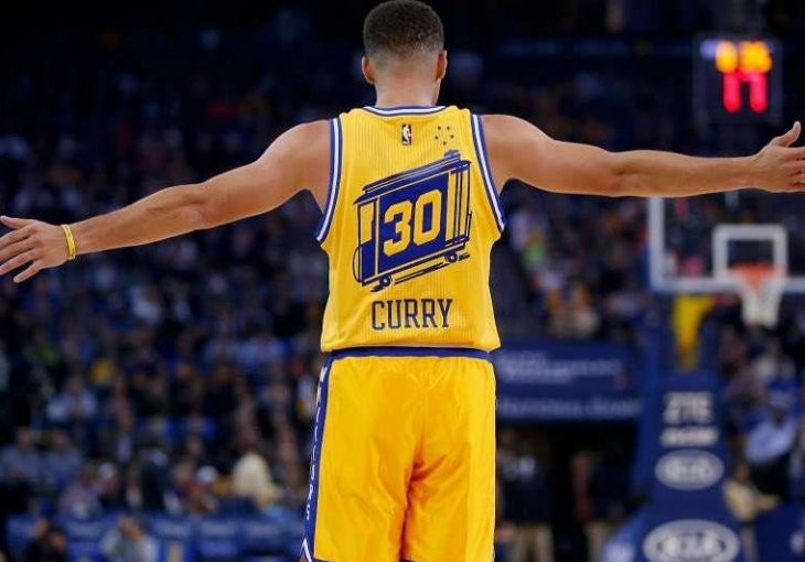 Curry na štakama napustio dvoranu: Scena je bila užasna u prvom trenutku...