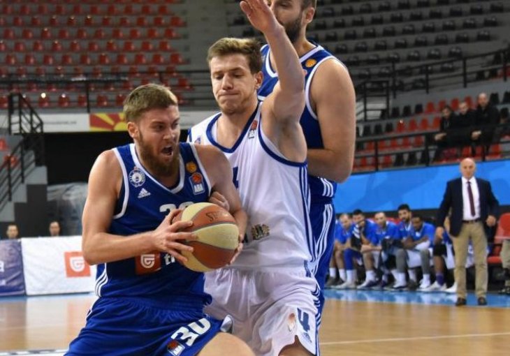 Mornar zahvaljujući Needhamu preokrenuo u Skoplju