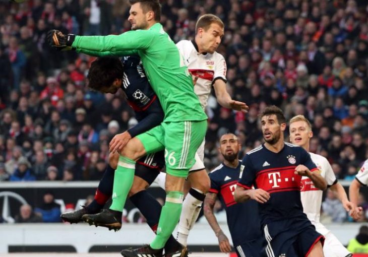 Bayern uz dosta muke bolji od Stuttgarta, Schalke se provukao u Frankfurtu