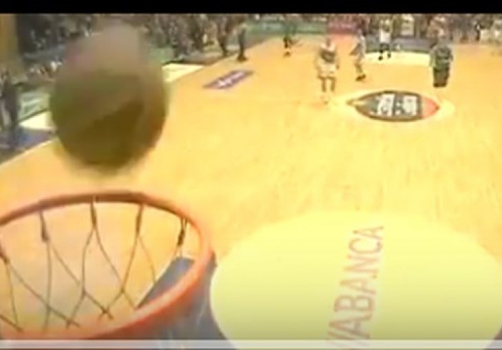 'Draženov nasljednik' ponovo blista: Opet zabio koš preko cijelog terena, NBA mu je suđena