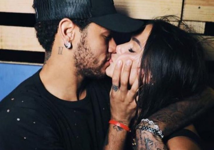 Nije mogao da odoli: Neymar se po četvrti put vratio bivšoj djevojci