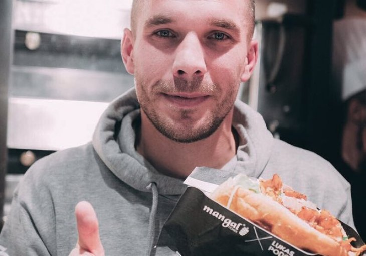 Danas dobio novo zanimanje: Znate li gdje je i šta radi Lukas Podolski?