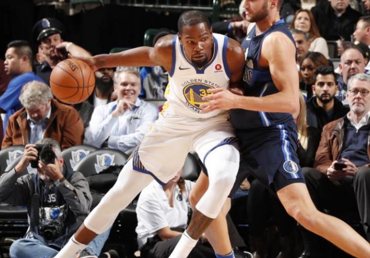 Durant sinoć ušao u historiju NBA lige: Odmah nakon koša dobio ovacije cijele dvorane