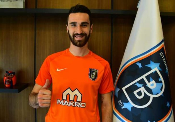 Zvanično: Riad Bajić pojačao Basaksehir
