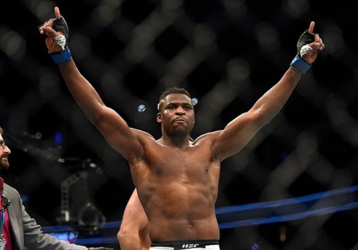 Francis Ngannou ostaje u boksu: Već poznat i naredni protivnik?