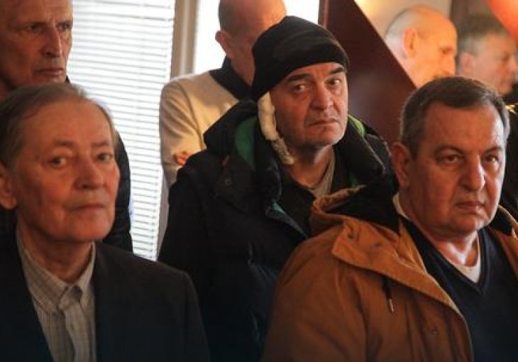 PODRŠKA STIŽE SA SVIH STRANA: Izgled Duška Vujoševića zabrinuo sve (FOTO) 