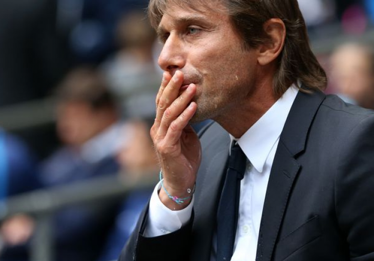 Conteu preostalo 90 minuta da se spasi smjene