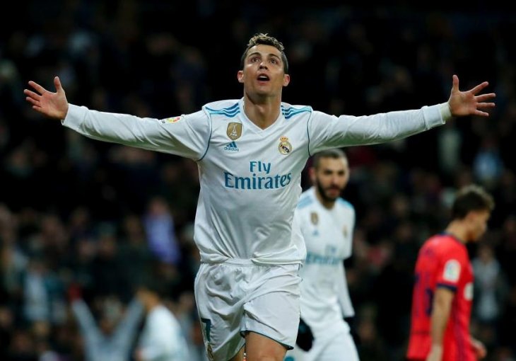 Ronaldo proradio, Realova petarda na Bernabeu