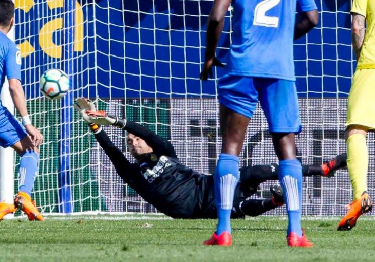 Villarreal teško do tri boda, Asenjo odbranio čak dva penala