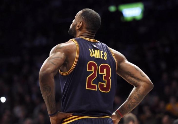 Kralj ponovo pisao historiju: Niko nikad kao LeBron!