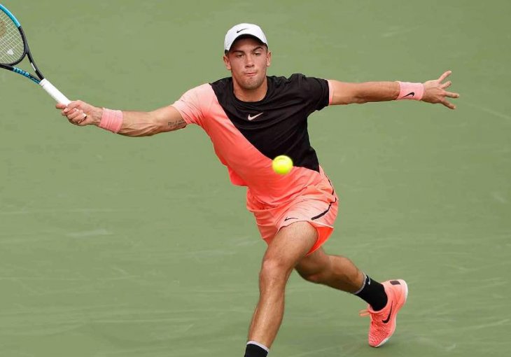 Ćorić s lakoćom do četvrtfinala