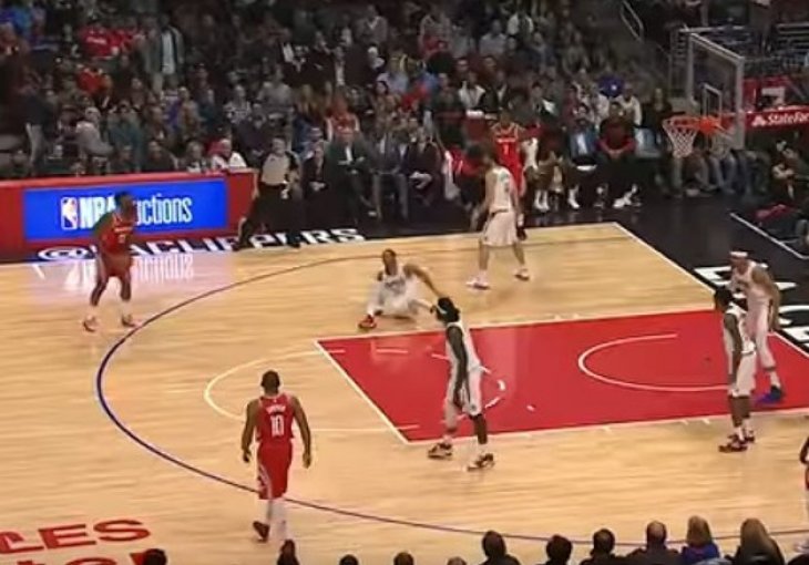 NBA OVO NE PAMTI NI IZ JORDANOVOG DOBA Rivalu 'završio karijeru', čekao da se pridigne pa...