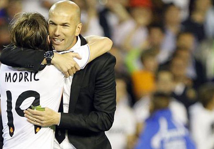 S NJIM JE NOGOMET POTPUNO DRUGAČIJI Pljušte pohvale za Realovog ratnika, Zidane oduševljen