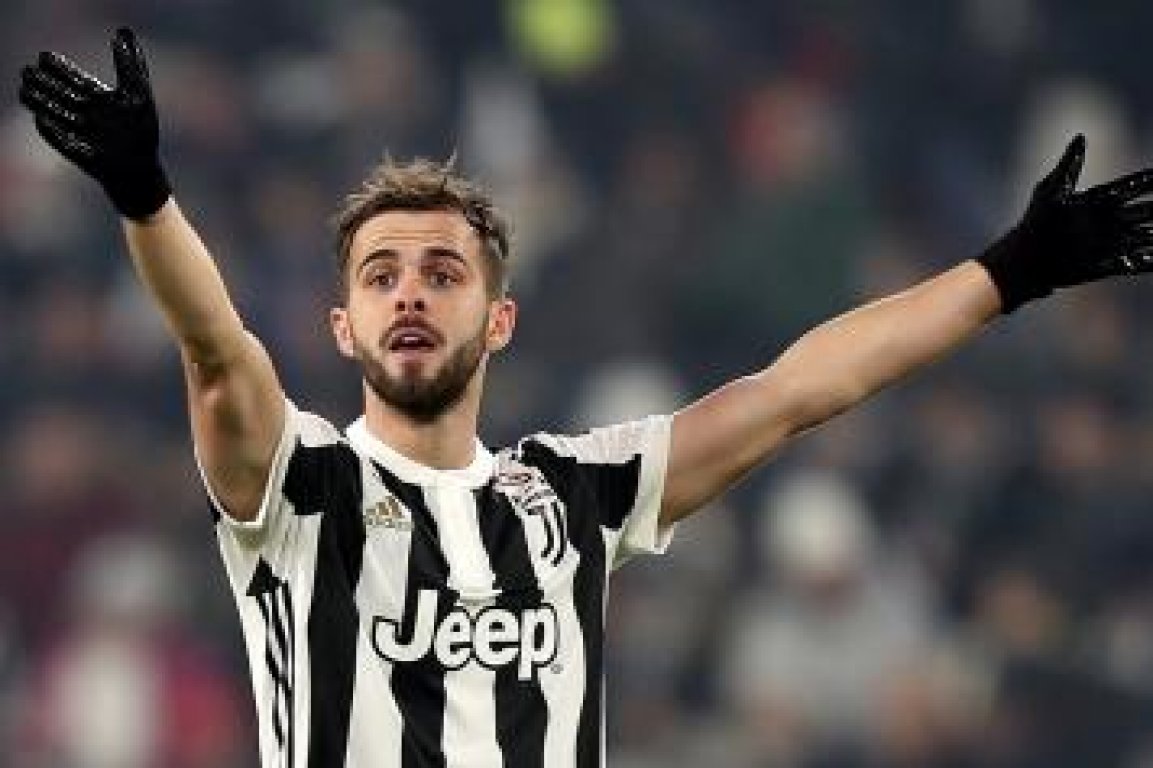 pjanic-juve-2017-18-proteste-356x237