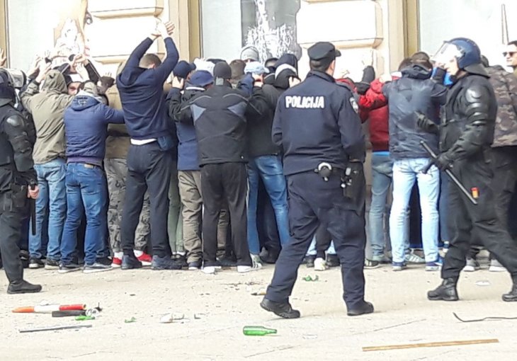 ZAGREBOM ODJEKIVALO 'UBIJ USTAŠE' I 'OVO JE SRBIJA Huligani izazvali nerede i dizali tri prsta