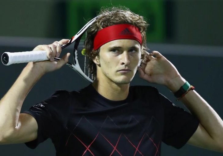 Zverev lako pobijedio Kyrgiosa, u četvrtfinalu protiv Ćorića