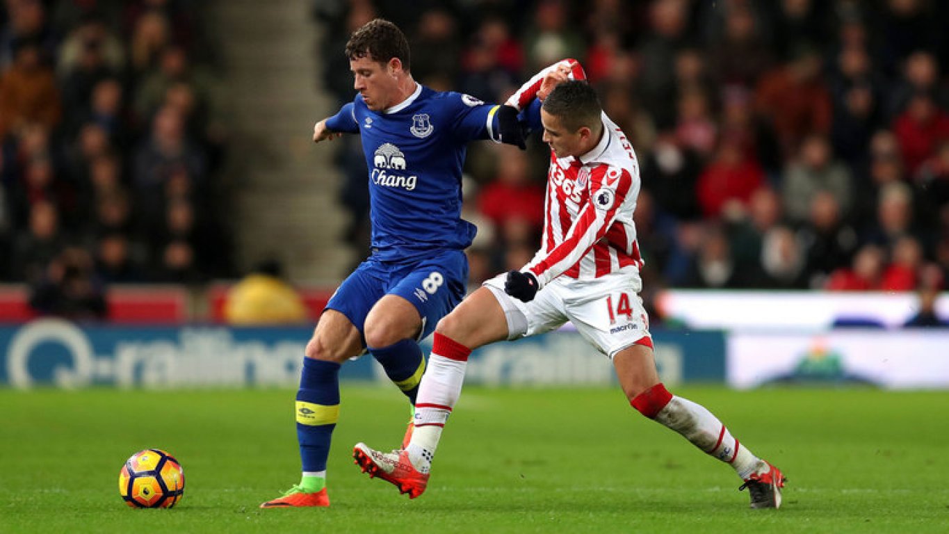 21h00-ngay-12-08-everton-vs-stoke-city-ngua-o-chao-san-085851