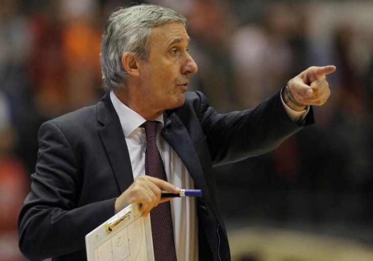 Pešić dovodi centra Srbije u Barcelonu