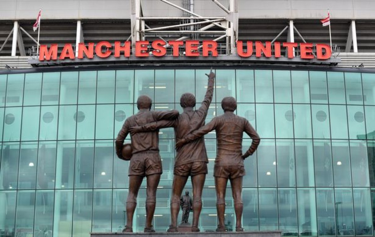 manchester-united-v-swansea-city-premier-league-old-trafford