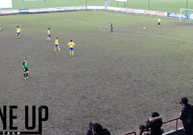 FAIR PLAY POTEZ GODINE Romantika još uvijek nije umrla, pustili protivniku da postigne go u posljednjim sekundama