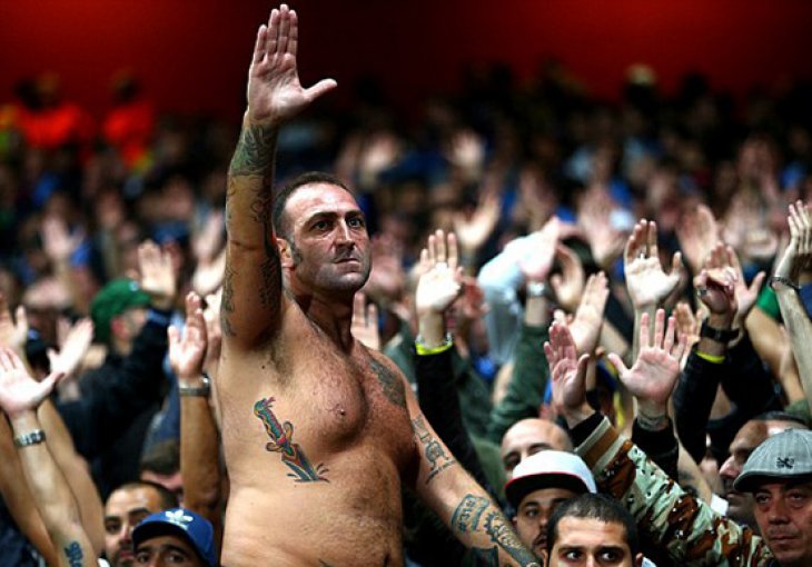 DIREKTNO NA 'STARU DAMU' Navijači Napolija najavili dolazak na gostovanje Juventusa kod Beneventa!