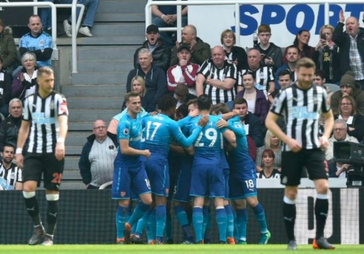 Vrijeme je da Wenger napusti Arsenal, nakon 10 poraza u nizu Newcastle je pobijedio Arsenal!