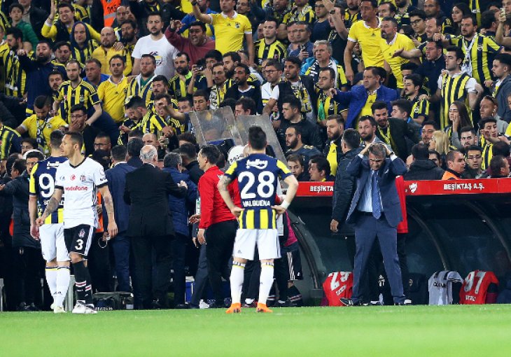 Šokantna odluka Nogometnog saveza Turske nakon prekida meča Fenerbahcea i Bešiktaša