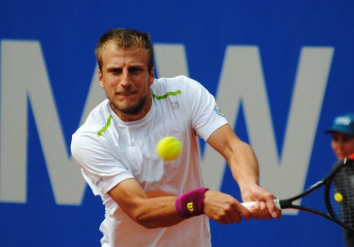 Bašić na jedvite jade savladao 1053. tenisera svijeta i otišao u finale kvalifikacija