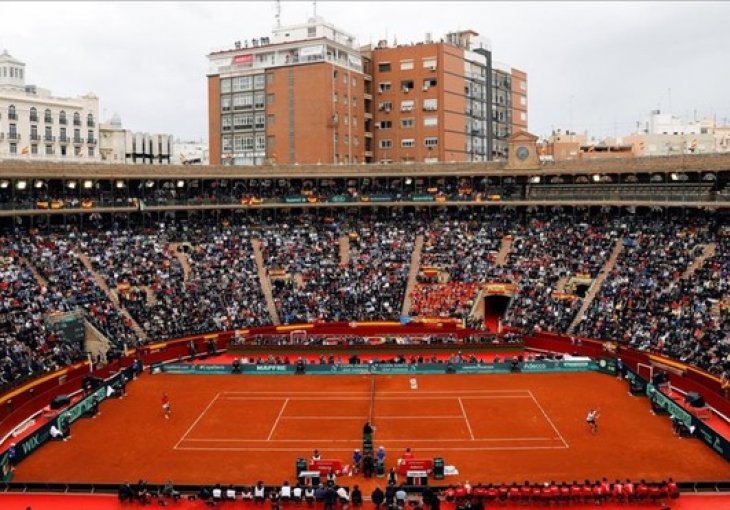 Gerard Pique u tenisu? I to ćemo zvanično gledati, ali u novom takmičenju koje Davis Cup baca u zaborav!