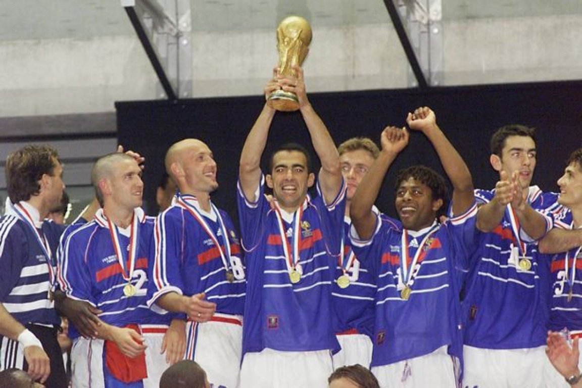 french-players-celebrate-with-the-1998-fifa-world-cup-trophy