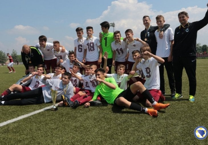 POTPUNA BORDO DOMINACIJA Trofeji za omladinske selekcije FK Sarajevo