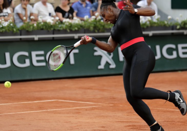 Nevjerica u Parizu: Serena se povukla samo sat prije duela sa Šarapovom